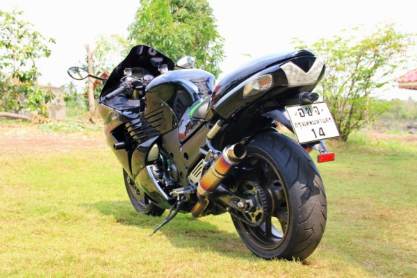 ขาย ZX14r ปี 2009 ทะเบียนแท้ พร้อมโอนขนส่ง ท่อสูตร ไทเทเนียมทั้งยวง