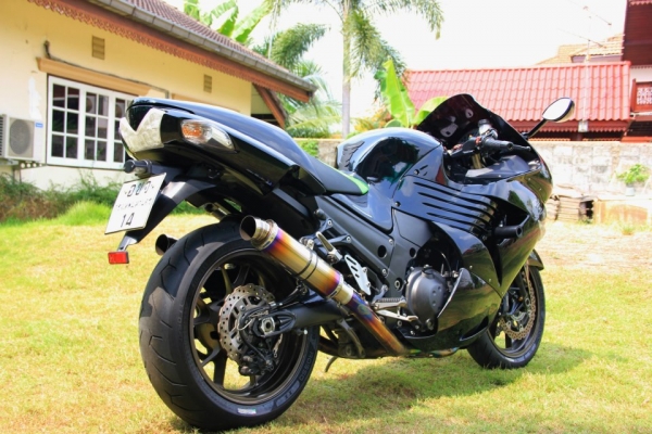 ขาย ZX14r ปี 2009 ทะเบียนแท้ พร้อมโอนขนส่ง ท่อสูตร ไทเทเนียมทั้งยวง