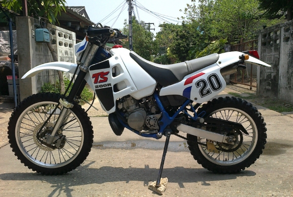 // SUZUKI TS 200R รถสวย ๆ เครื่องเยี่ยม ๆ พร้อมใช้งาน // // SUZUKI TS 200R รถสวย ๆ เครื่องเยี่ยม ๆ พร้อมใช้งาน //