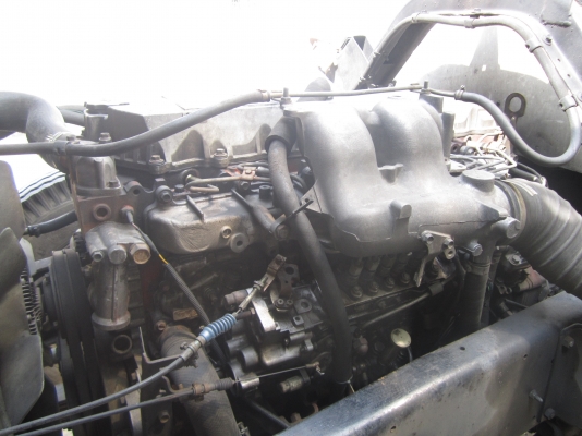 ISUZU-เดทก้าP2ปี48ตู้10บานไม่มีเสากลาง-รถห้าง