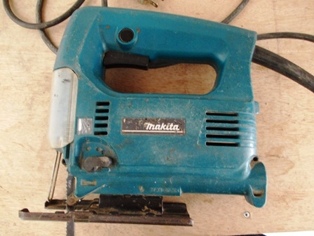 เลื่อยจิ๊กซอว์ Makita รุ่น 4324 ปรับความเร็วได้6ระดับ เลื่อยจิ๊กซอว์ Makita รุ่น 4324 ปรับความเร็วได้6ระดับ