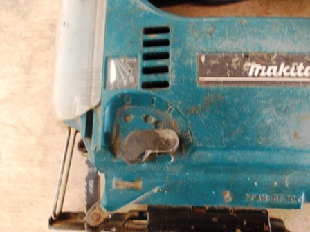 เลื่อยจิ๊กซอว์ Makita รุ่น 4324 ปรับความเร็วได้6ระดับ เลื่อยจิ๊กซอว์ Makita รุ่น 4324 ปรับความเร็วได้6ระดับ
