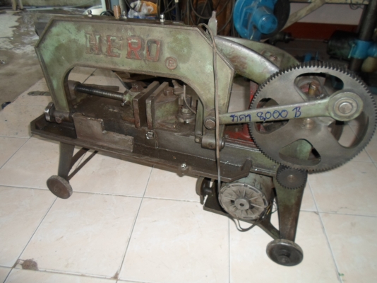 แท่นเลื่อย HERO  8,000  พร้อมใช้  ด่วน  !!!!!!