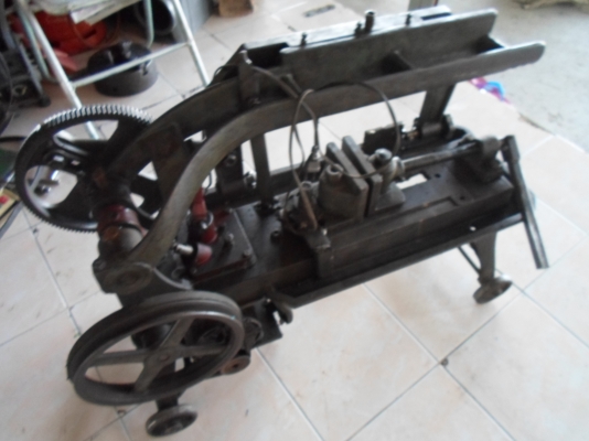 แท่นเลื่อย HERO  8,000  พร้อมใช้  ด่วน  !!!!!!