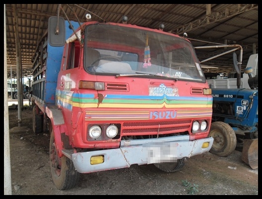 6 ล้อ JCM เครื่องดี สภาพสวยๆ