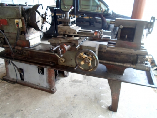 เครื่องกลึง 6 ฟุต คอลึก 15 นิ้ว  65,000  ด่วน  !!!!!!!!