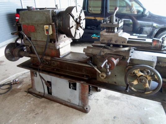 เครื่องกลึง 6 ฟุต คอลึก 15 นิ้ว  สำหรับงานหนัก 65,000  ด่วน  !!!!!!!!
