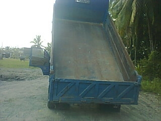 ขาย  6 ล้อ  ISUZU 115 ดั้ม เกียร์สั้น พร้อมใช้งาน