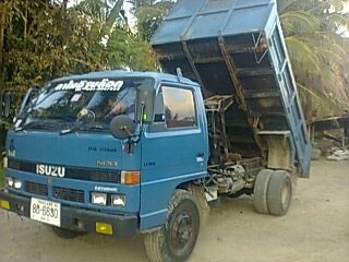 ขาย  6 ล้อ  ISUZU 115 ดั้ม เกียร์สั้น พร้อมใช้งาน