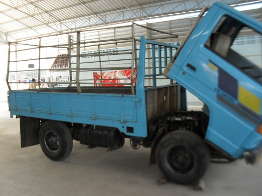 ขายด่วน สี่ล้อเล็กNKR  รถบ้านสภาพพร้อมใช้งาน