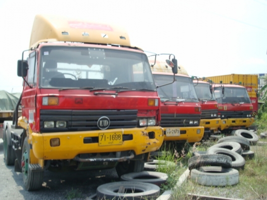 นิสสัน  UD   CW430