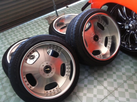 ขายล้อ ขอบ 18 หน้า 10 หลัง 12