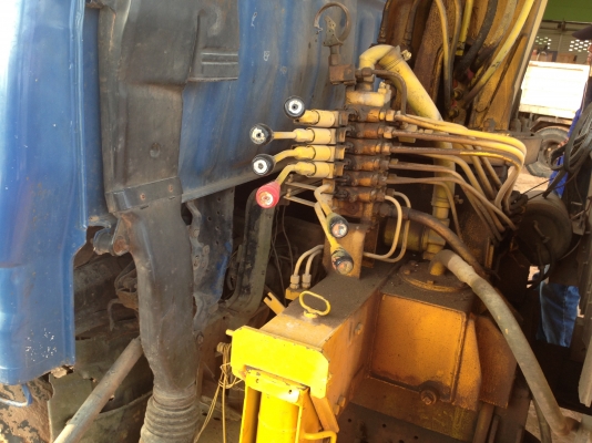 TOYOTA DYNA BU91 - 115 HP รถบรรทุกติดเครน 3 ตัน 3 ปลอกยืด สภาพดีพร้อมใช้งานได้เลย กระบะเหล็กคาร์โก้ยาว 4.30 เมตร ช่วงล่างใหญ่คัชซีดี พร้อมบรรทุกพร้อมใช้งาน เอกสารเล่มืะเบียนครบพร้อมโอน ราคาต่อรองได้ครับ