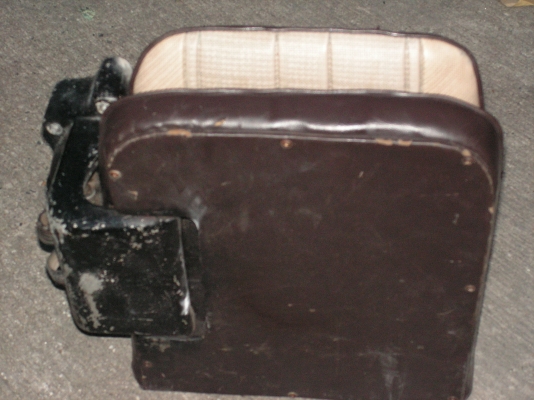 เบาะเเยกเเบบพับของ รถตู้ (พี่รำพึงอยู่สุรินทร์รับไปดุเเลต่อเเล้วครับ) เบาะเเยกเเบบพับของ รถตู้ (พี่รำพึงอยู่สุรินทร์รับไปดุเเลต่อเเล้วครับ)