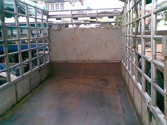 ขาย 4 ล้ออิซูซุบรรทุก NKR รถห้างแท้ ๆ