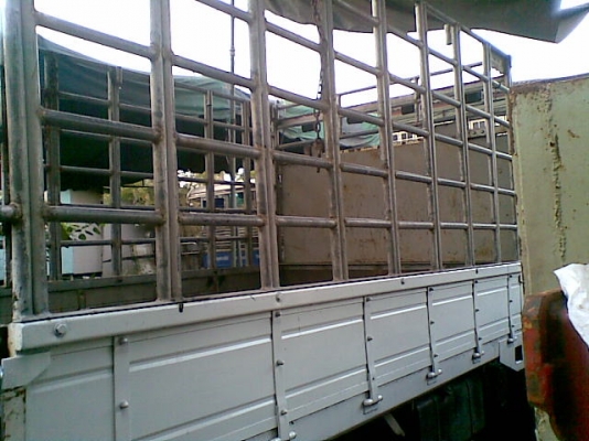 ขาย 4 ล้ออิซูซุบรรทุก NKR รถห้างแท้ ๆ