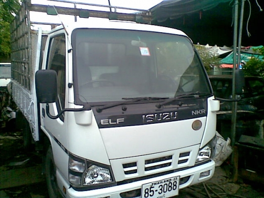 ขาย 4 ล้ออิซูซุบรรทุก NKR รถห้างแท้ ๆ
