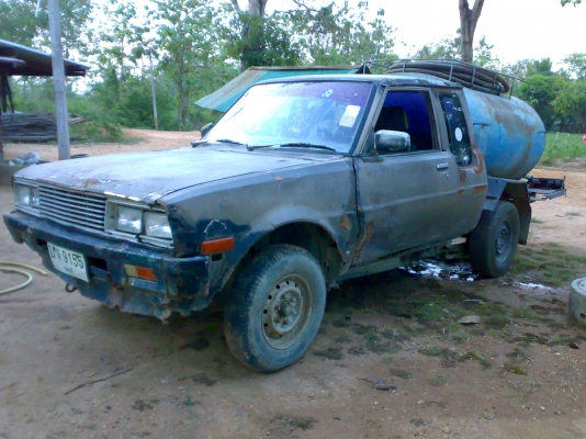 ขายรถน้ำ เฉินหลงแคป เครื่อง RD28  6 สูบ ดีเซล