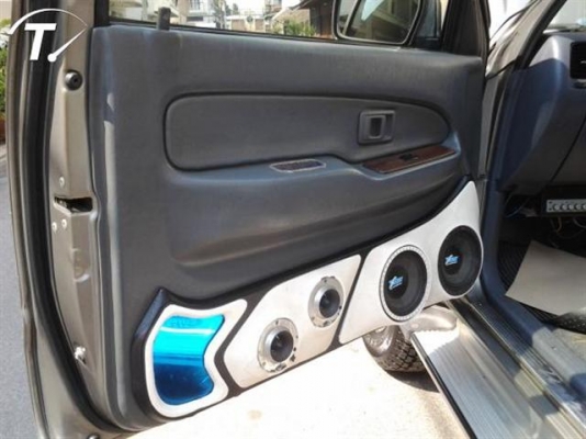 ไทเกอร์สวยๆ ยกสูงเท่ห์ ๆ ราคาตัด