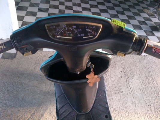 ขาย!ฮอนด้าZX ล้อแม็ก เครื่องแรงวิ่งดีคับ สีสวย แถมท่อตะเเกลง1ใบคับ