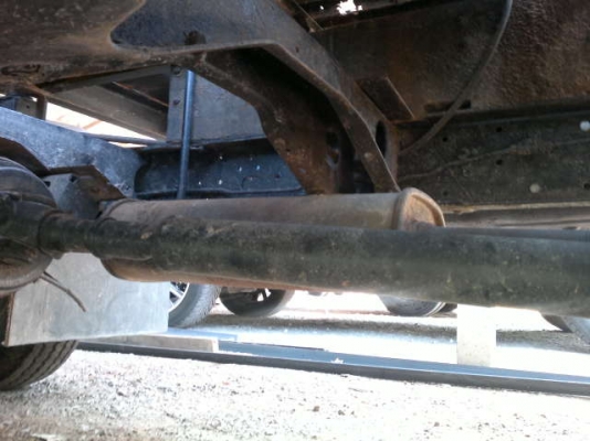 ขายรถ อิซูซุ 6 ล้อ ท้ายลาด กับ รถแบคโฮ 50 UU  สนใจติดต่อ 081 - 6079515