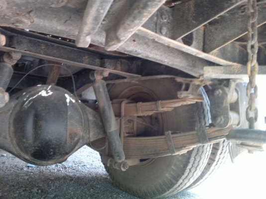 ขายรถ อิซูซุ 6 ล้อ ท้ายลาด กับ รถแบคโฮ 50 UU  สนใจติดต่อ 081 - 6079515