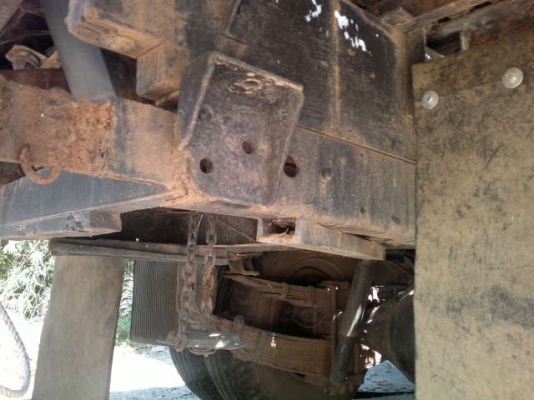 ขายรถ อิซูซุ 6 ล้อ ท้ายลาด กับ รถแบคโฮ 50 UU  สนใจติดต่อ 081 - 6079515