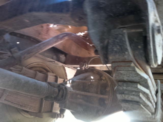 ขายรถ อิซูซุ 6 ล้อ ท้ายลาด กับ รถแบคโฮ 50 UU  สนใจติดต่อ 081 - 6079515