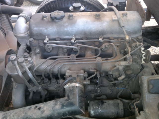 ขายรถ อิซูซุ 6 ล้อ ท้ายลาด กับ รถแบคโฮ 50 UU  สนใจติดต่อ 081 - 6079515