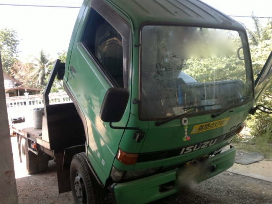 ขายรถ อิซูซุ 6 ล้อ ท้ายลาด กับ รถแบคโฮ 50 UU  สนใจติดต่อ 081 - 6079515