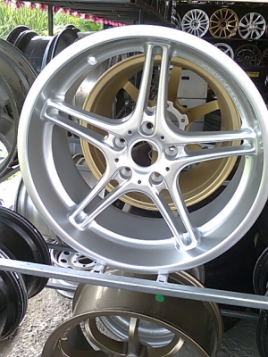 ขายล้อBMW ขอบ19ล้อแท้ครับ