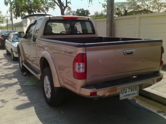 รถกระบะ ISUZU ขับเคลื่อน  4  ล้อ  พร้อมใช้  เครื่องดี  เกียร์ดี สีบรอนทอง รถสวยพร้อมใช้เจ้าของขายเอง