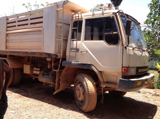 รถมิสซู 10 ล้อดั๊ม FN527M - TD 195 แรงม้า สนใจติดต่อ 081 - 6079515 รถมิสซู 10 ล้อดั๊ม FN527M - TD 195 แรงม้า สนใจติดต่อ 081 - 6079515