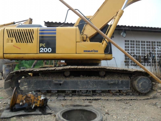 Komatsu PC200-6