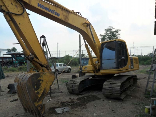 Komatsu PC200-6