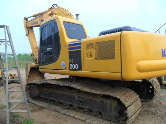 Komatsu PC200-6