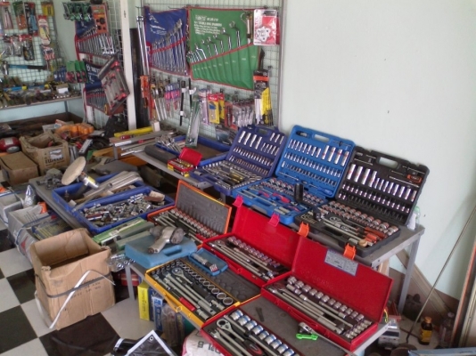 ตัวแทนขาย เครื่องมือช่างทุกชนิด  บล็อก ปะแจ สว่าน หินเจียร์ กบ บล็อกไฟฟ้า บล็อกลม  ราคาคลองถม