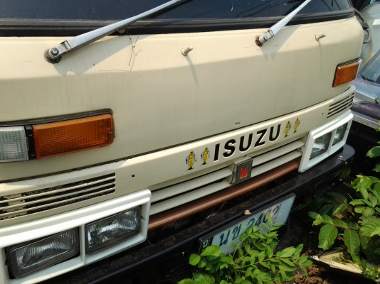 ขายรถตู้ ISUZU 95,000 บาท ทะเบียนภาษีครบ