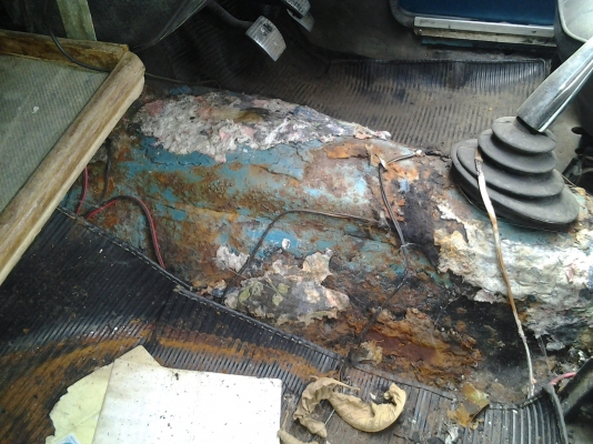 ขายรถ FORD 1300L 2 ประตู ขายรถ FORD 1300L 2 ประตู