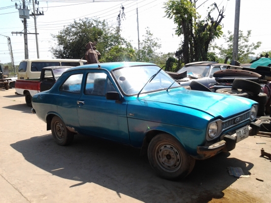 ขายรถ FORD 1300L 2 ประตู ขายรถ FORD 1300L 2 ประตู
