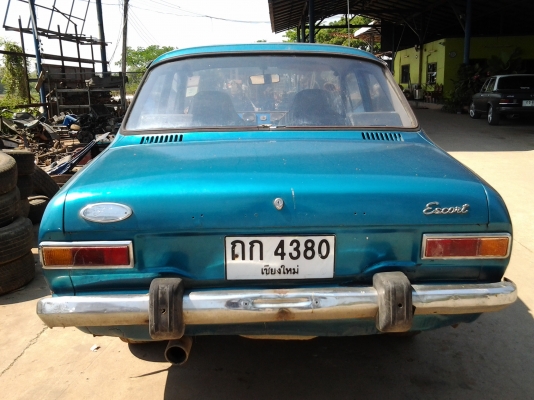 ขายรถ FORD 1300L 2 ประตู ขายรถ FORD 1300L 2 ประตู