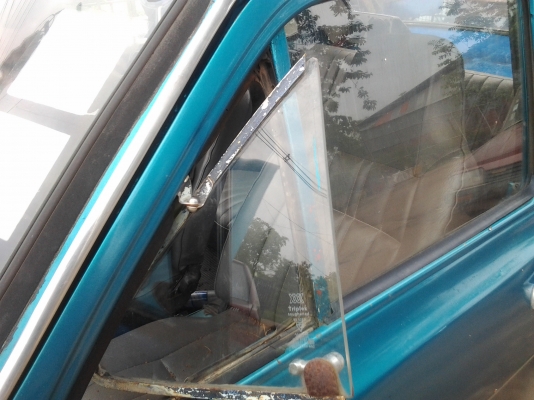 ขายรถ FORD 1300L 2 ประตู ขายรถ FORD 1300L 2 ประตู