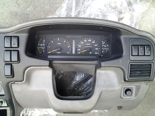 ขายชุดดคอนโซนหน้า ISUZU ดรากอนอาย