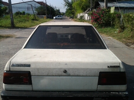 ขายรถยนต์ ปี88 มิตซูบิชิ แชมป์ เครื่อง1500cc. เกียร์ธรรมดา แอร์ ล้อแม็ก รถขับดี ช่วงล่างดี ขายถูกๆตามสภาพ (รถบ้านไม่ใช่แท็กซี่)