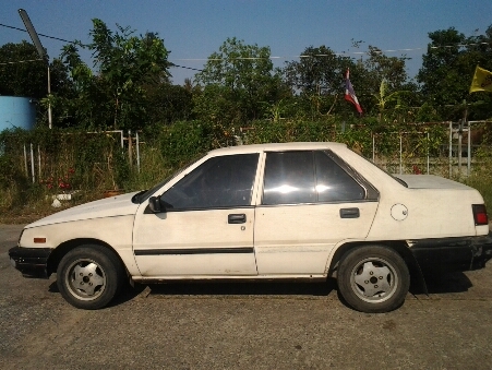 ขายรถยนต์ ปี88 มิตซูบิชิ แชมป์ เครื่อง1500cc. เกียร์ธรรมดา แอร์ ล้อแม็ก รถขับดี ช่วงล่างดี ขายถูกๆตามสภาพ (รถบ้านไม่ใช่แท็กซี่)