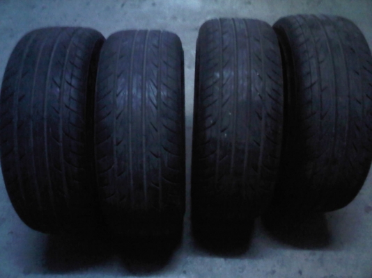 ขายยาง 205-45-17 ปี12 วิ่ง มาแค่ไม่ถึง3เดือน วิ่งน้อย ขายถูกๆ5000.-