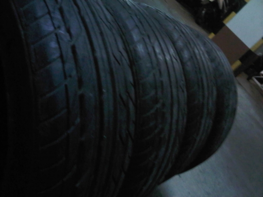 ขายยาง 205-45-17 ปี12 วิ่ง มาแค่ไม่ถึง3เดือน วิ่งน้อย ขายถูกๆ5000.-