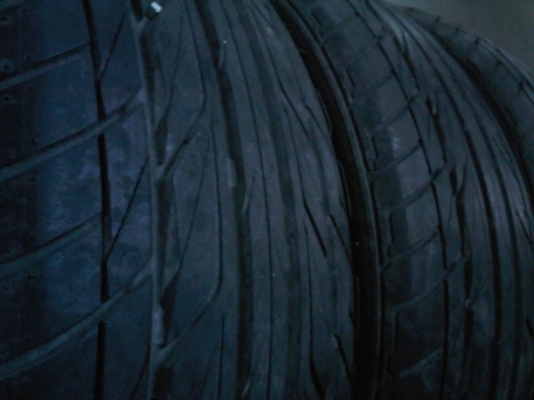 ขายยาง 205-45-17 ปี12 วิ่ง มาแค่ไม่ถึง3เดือน วิ่งน้อย ขายถูกๆ5000.-