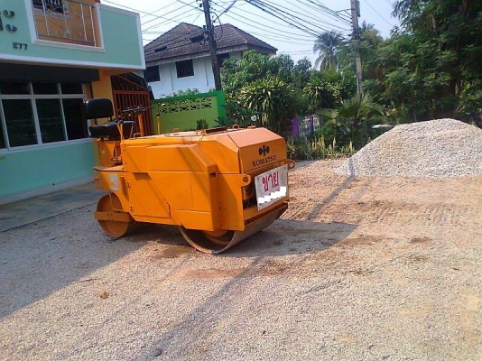 ขายด่วน..รถบด KOMATSU JV25 เครื่องแรง ระบบทำงานดี ได้งานไว ประหยัดน้ำมัน สุดคุ้ม รถสวย พร้อมใช้งาน.