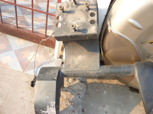 ชุดใส่ยางอะไหล่ท้ายรถ เปิดปิดแบบสวิง พร้อมฝาครอบล้อหลัง  ไม่ได้ใช้แล้ว + สุนัข ปอมเมอเรเนี่ยน เพศผู้ ราคาไม่แพง